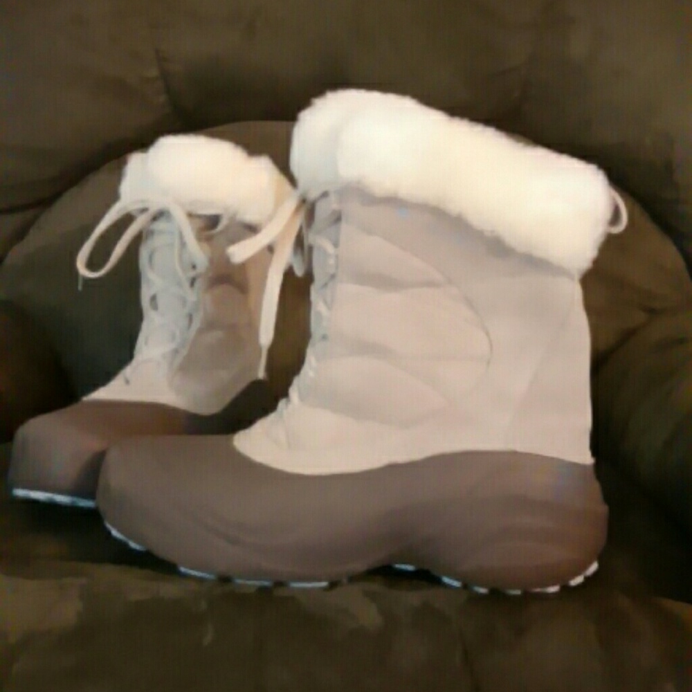 Columbia thermolite boots